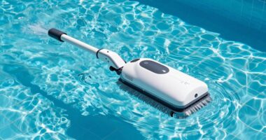 automated pool cleaning technology