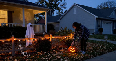 15 Best Halloween Yard Decorations for a Standout Halloween Display in 2027